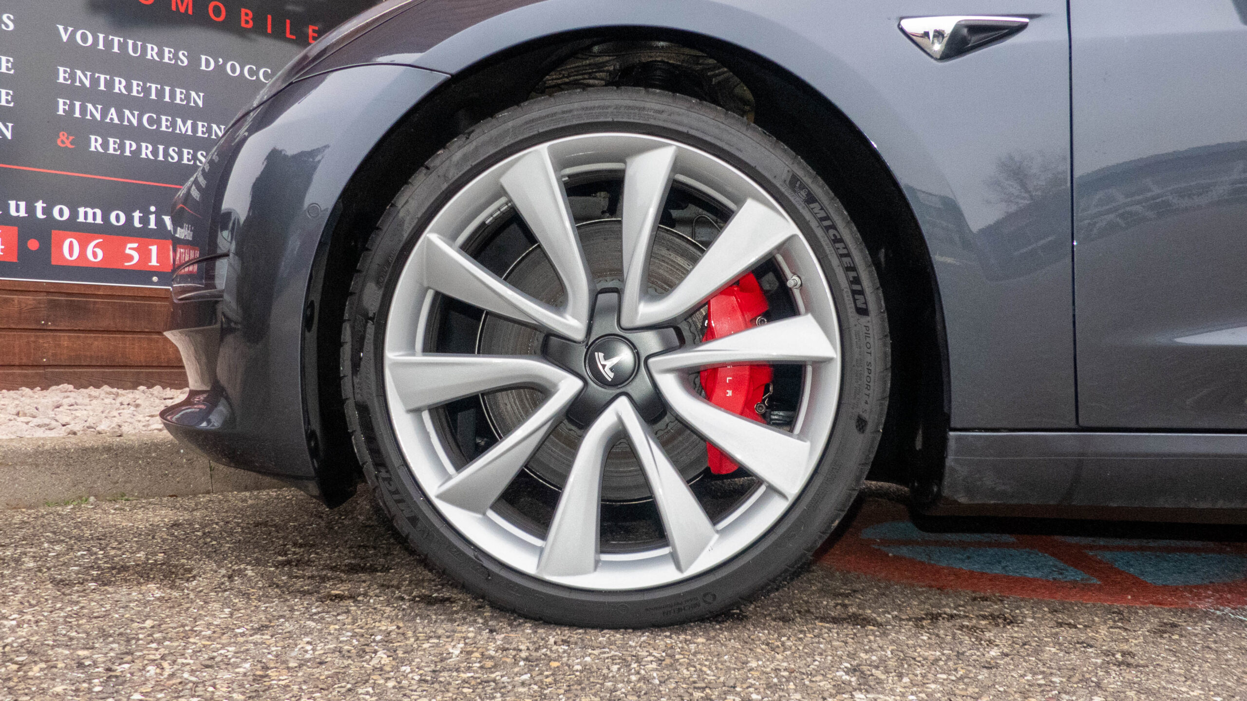 2019 Model 3 Performance Dual Motor AWD Gris foncé