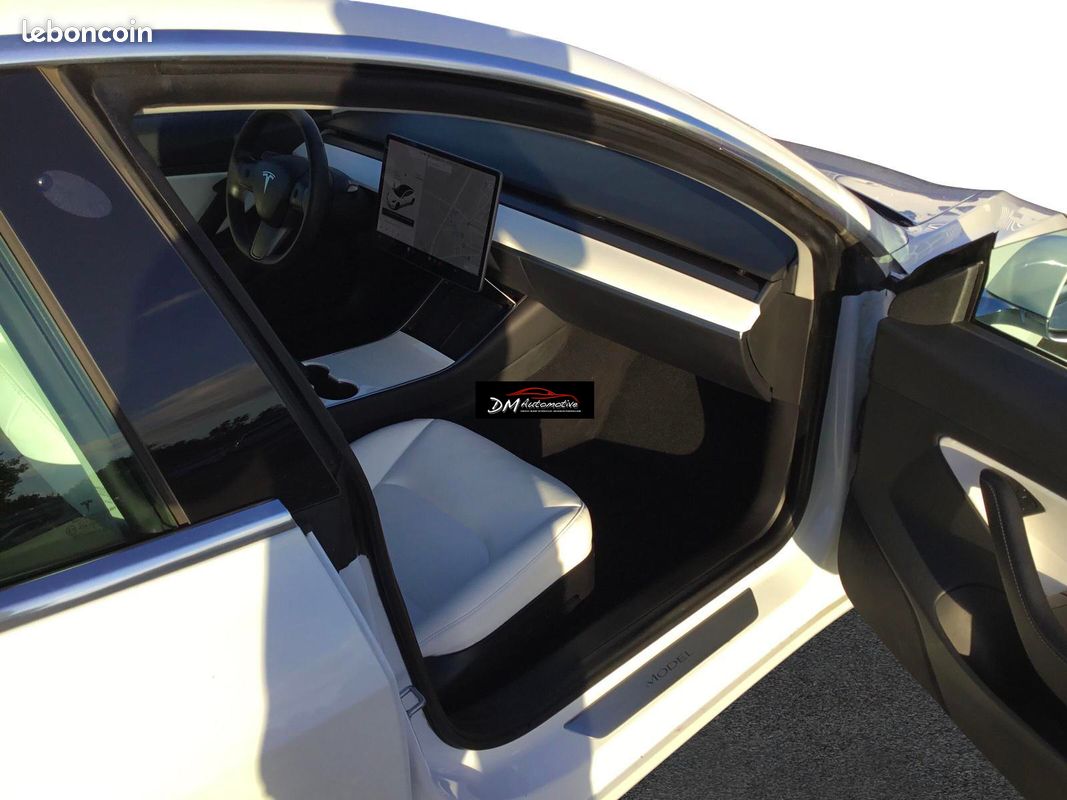 2020 Model 3 Standard RWD Plus Blanc