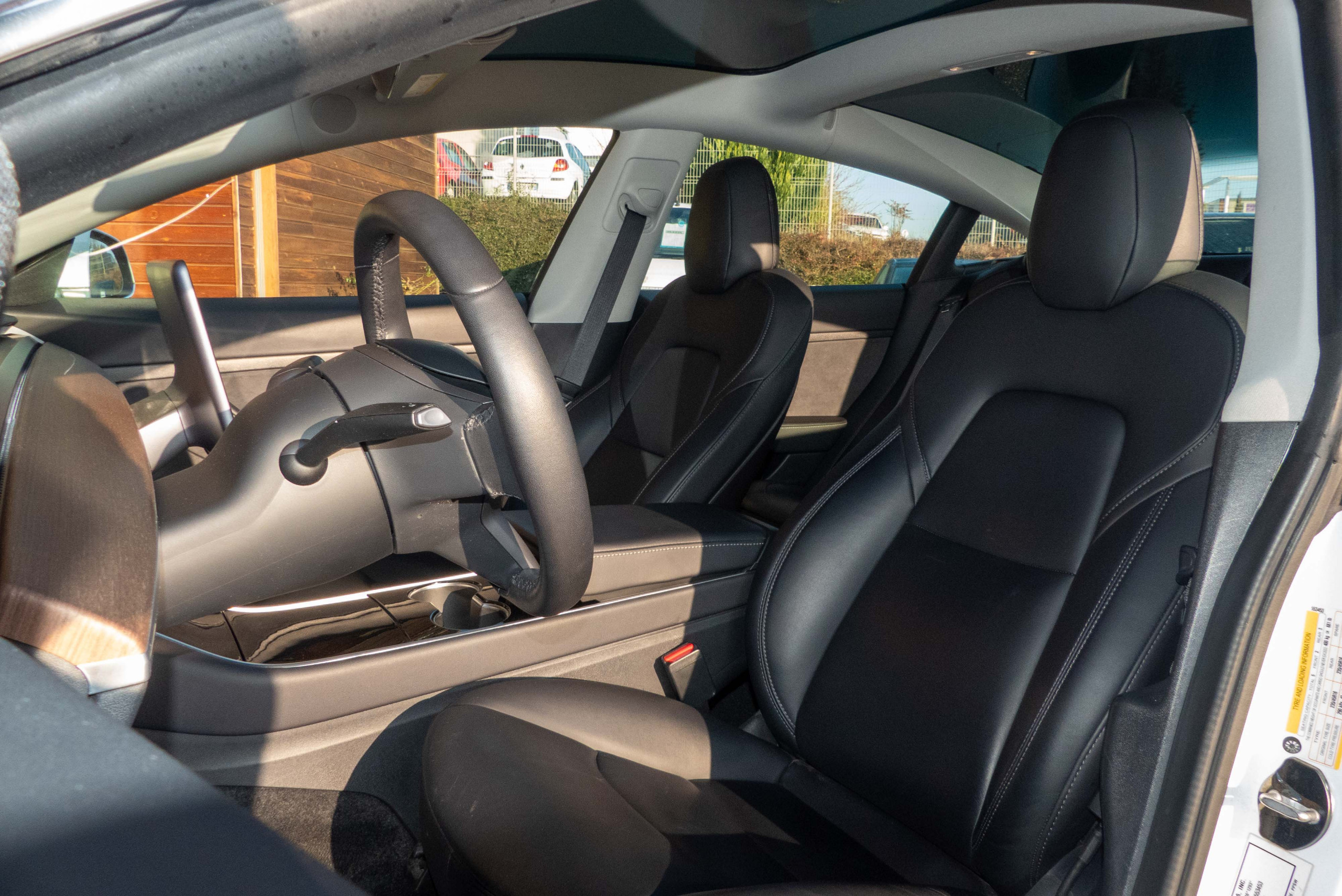 2020 Model 3 Standard RWD Plus Blanc