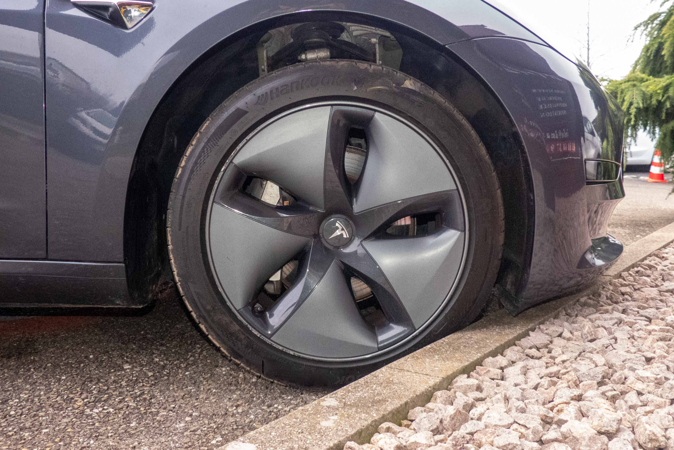 2019 Model 3 Standard RWD Plus Gris foncé