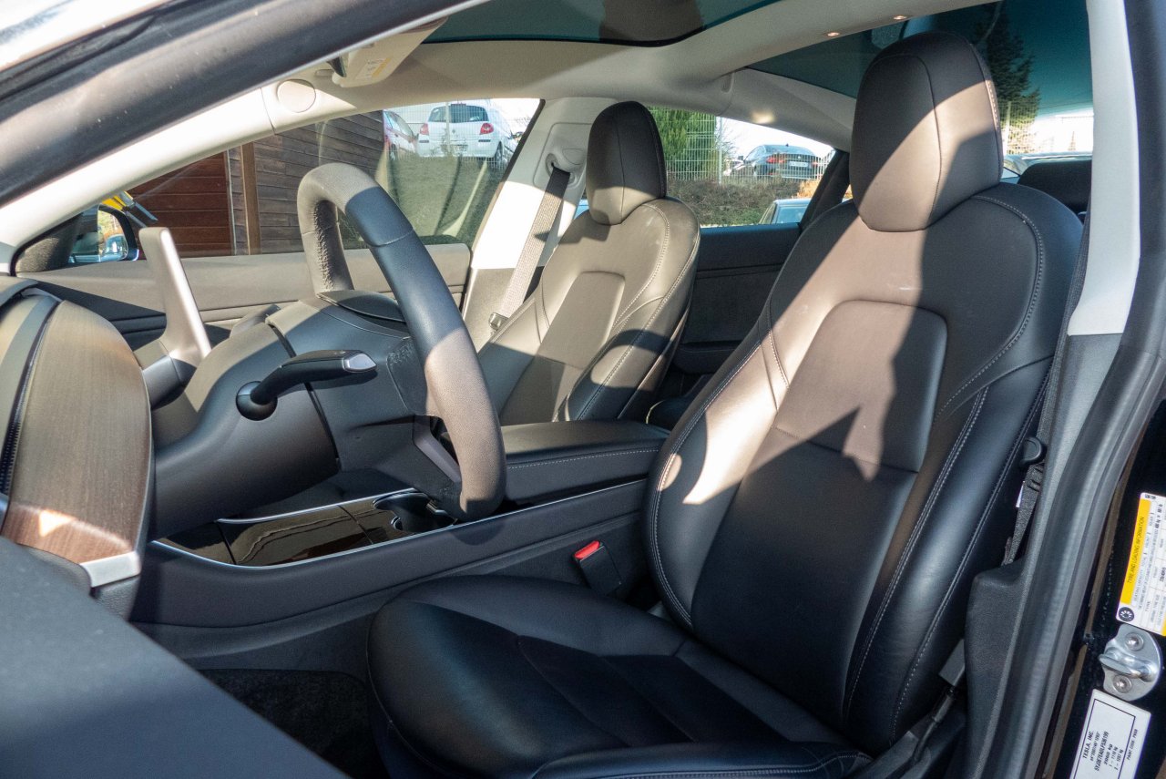 2020 Model 3 Standard RWD Plus Noir