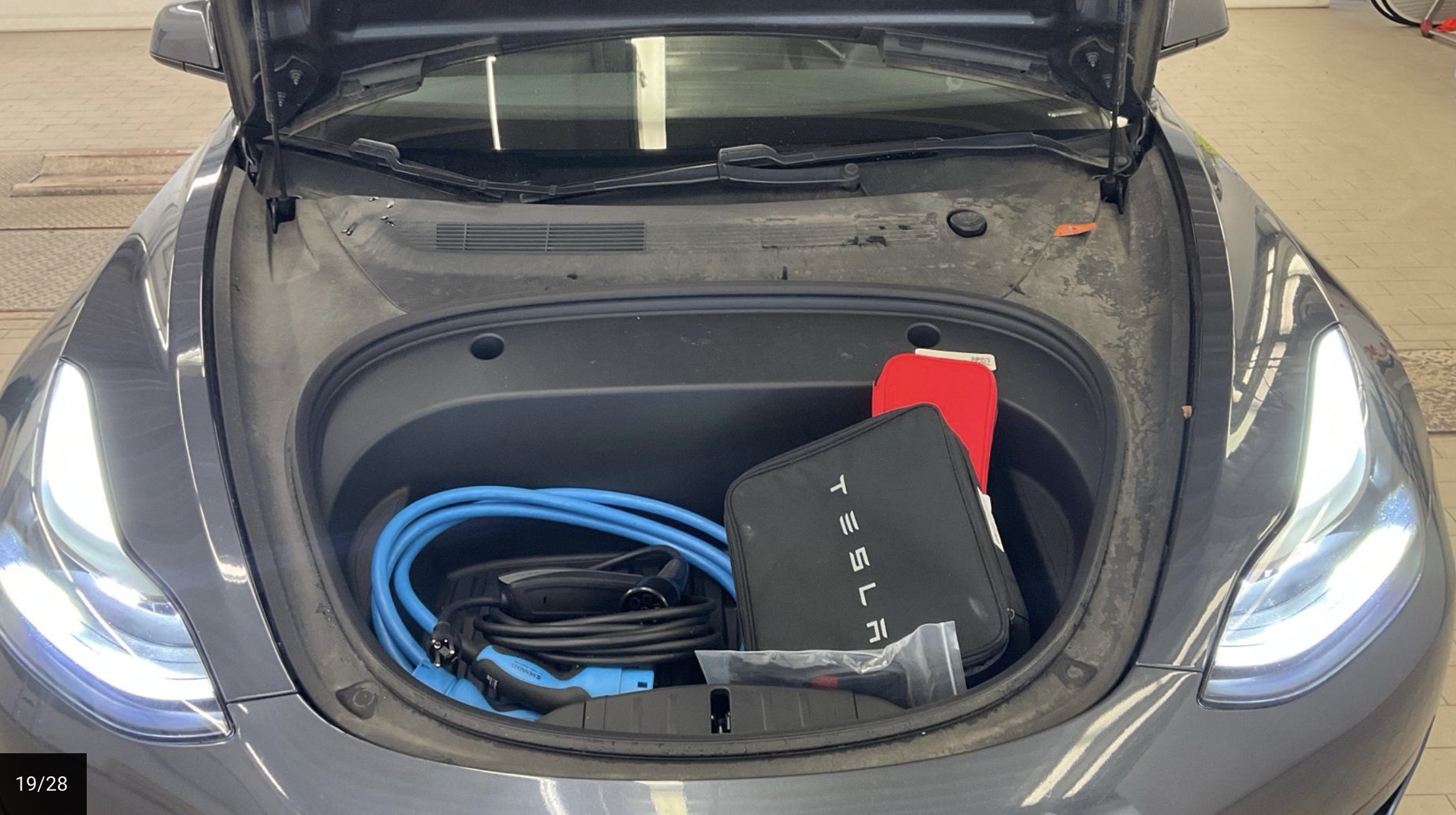 2021 Model 3 Autonomie Standard Plus RWD Gris foncé
