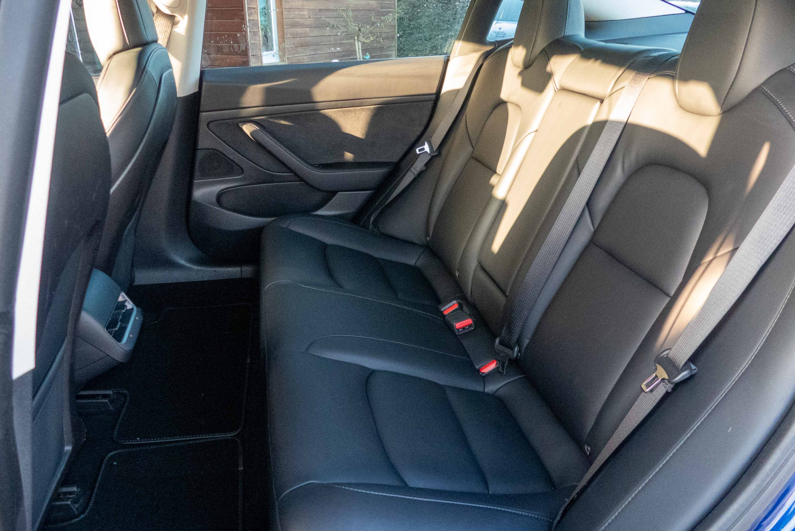 2019 Model 3 Standard RWD Plus Bleu