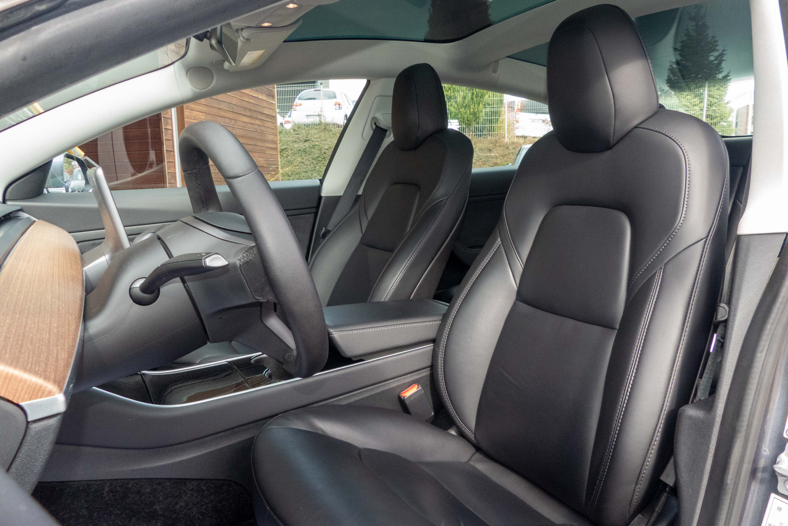 2020 Model 3 Standard RWD Plus Gris foncé